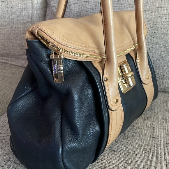 B. Makowsky Rockefeller Leather Satchel Black and Tan - Picture 8 of 15